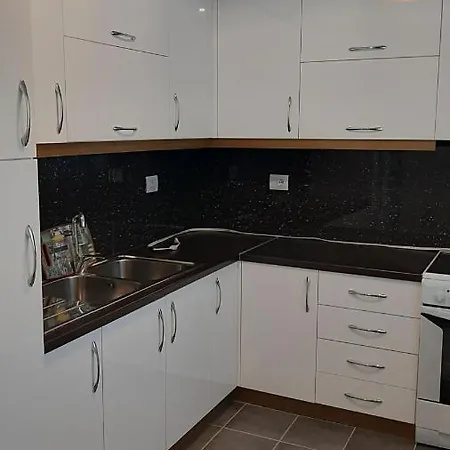 Shehu Apartment *