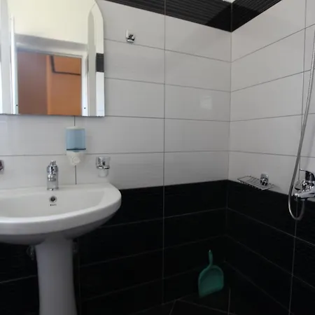 Apartment Shehu *