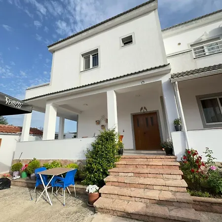 Shehu Apartment Ksamil