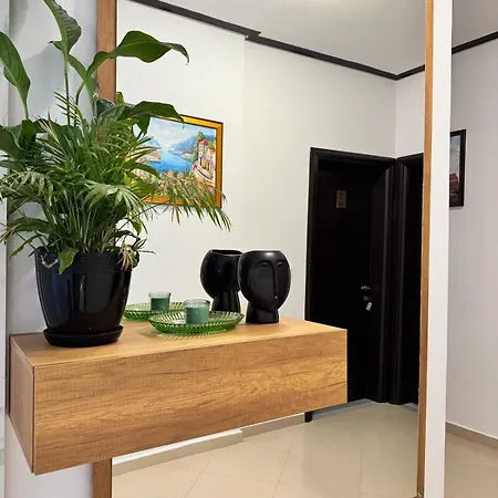 Apartment Shehu Ksamil